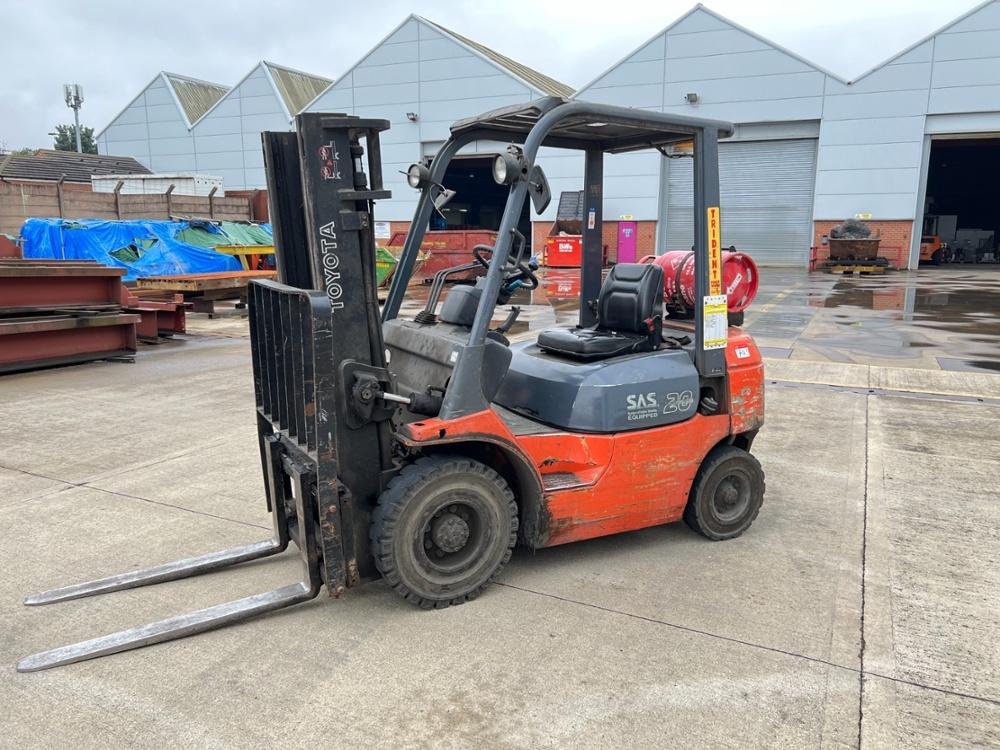 TOYOTA 42-7FGF20  2001